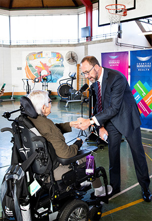 Minister Andrew Little visiting the new $110 million integrated Spinal and Adult Rehabilitation Unit at Manukau Health Park